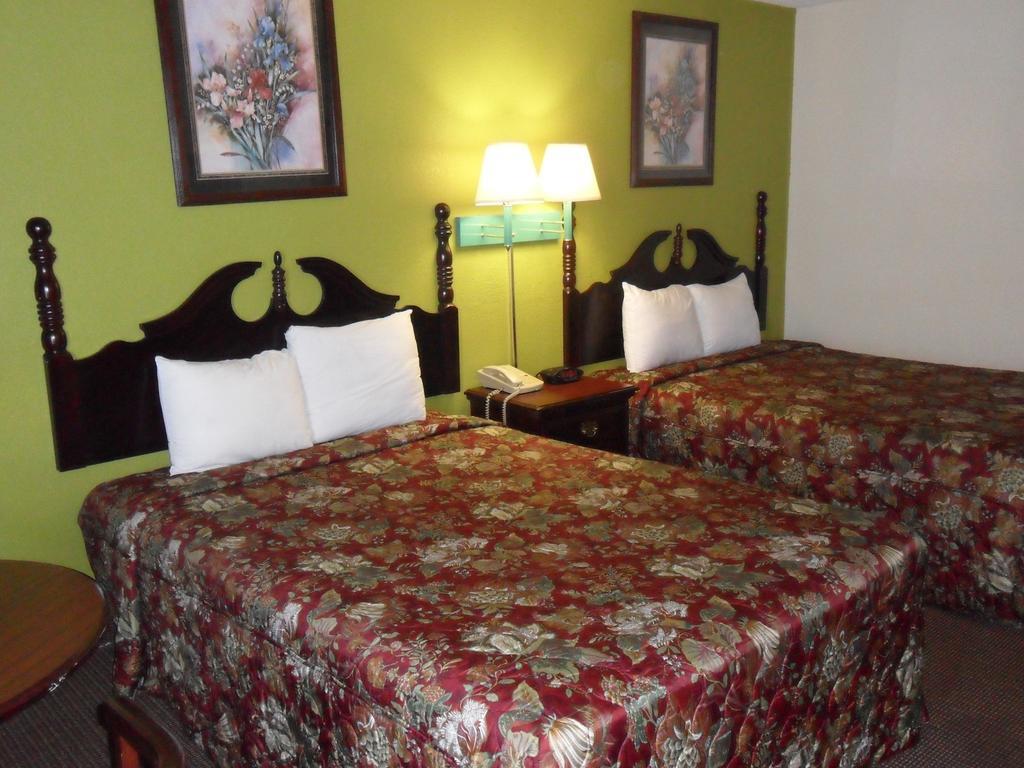 Econo Lodge Inn & Suites Macon Camera foto